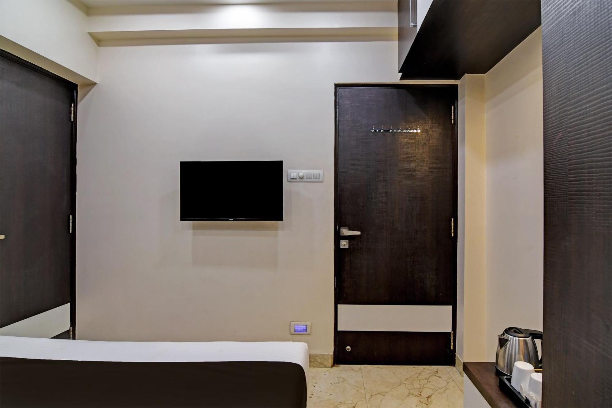 Hotel O Shivaalay Inn Near Newtown Bus Stand Kolkata Exterior photo